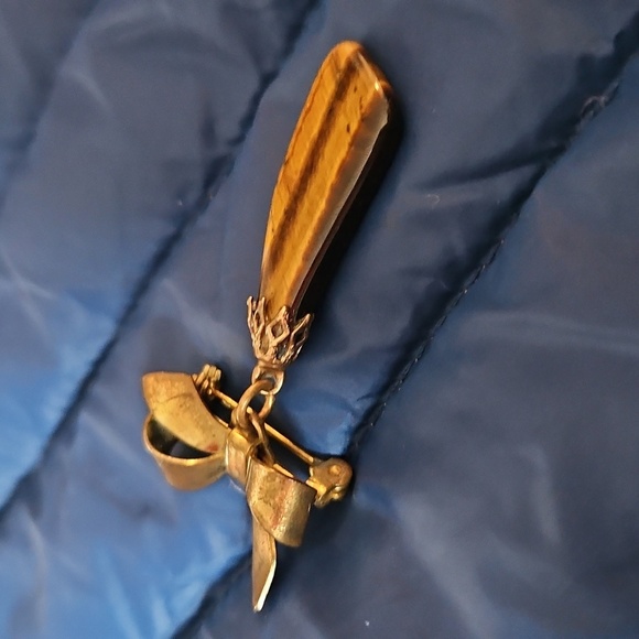 Gold Bow Pendant with Tiger's Eye Charm - Picture 2 of 7
